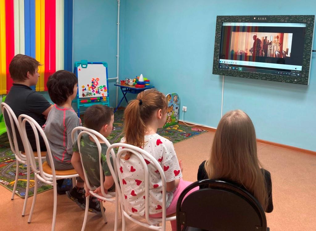 Вы сейчас просматриваете Просмотр художественного фильма<br>«Иван Семёнов: школьный переполох»